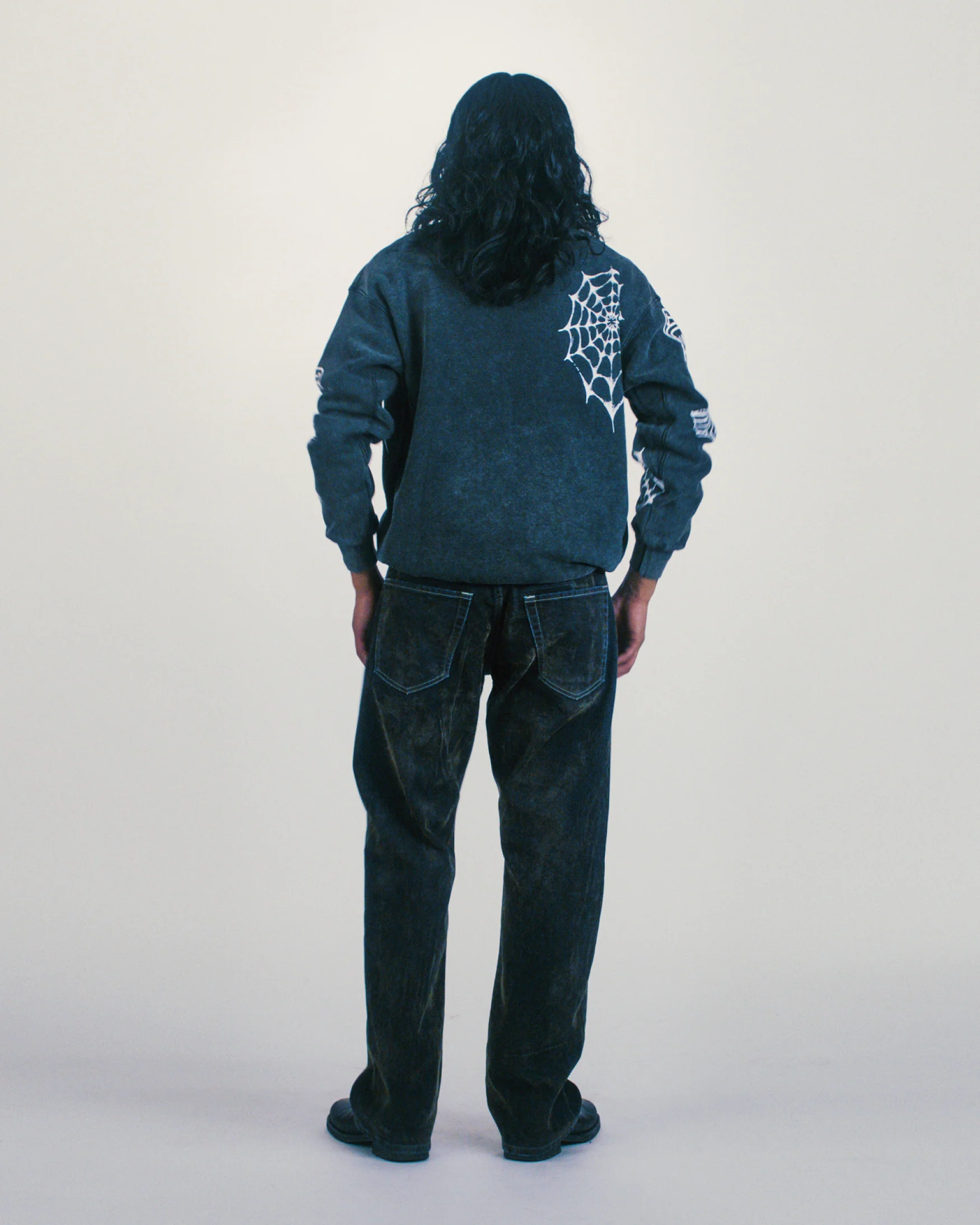 Aged Overlord Sweatshirt - Image 9