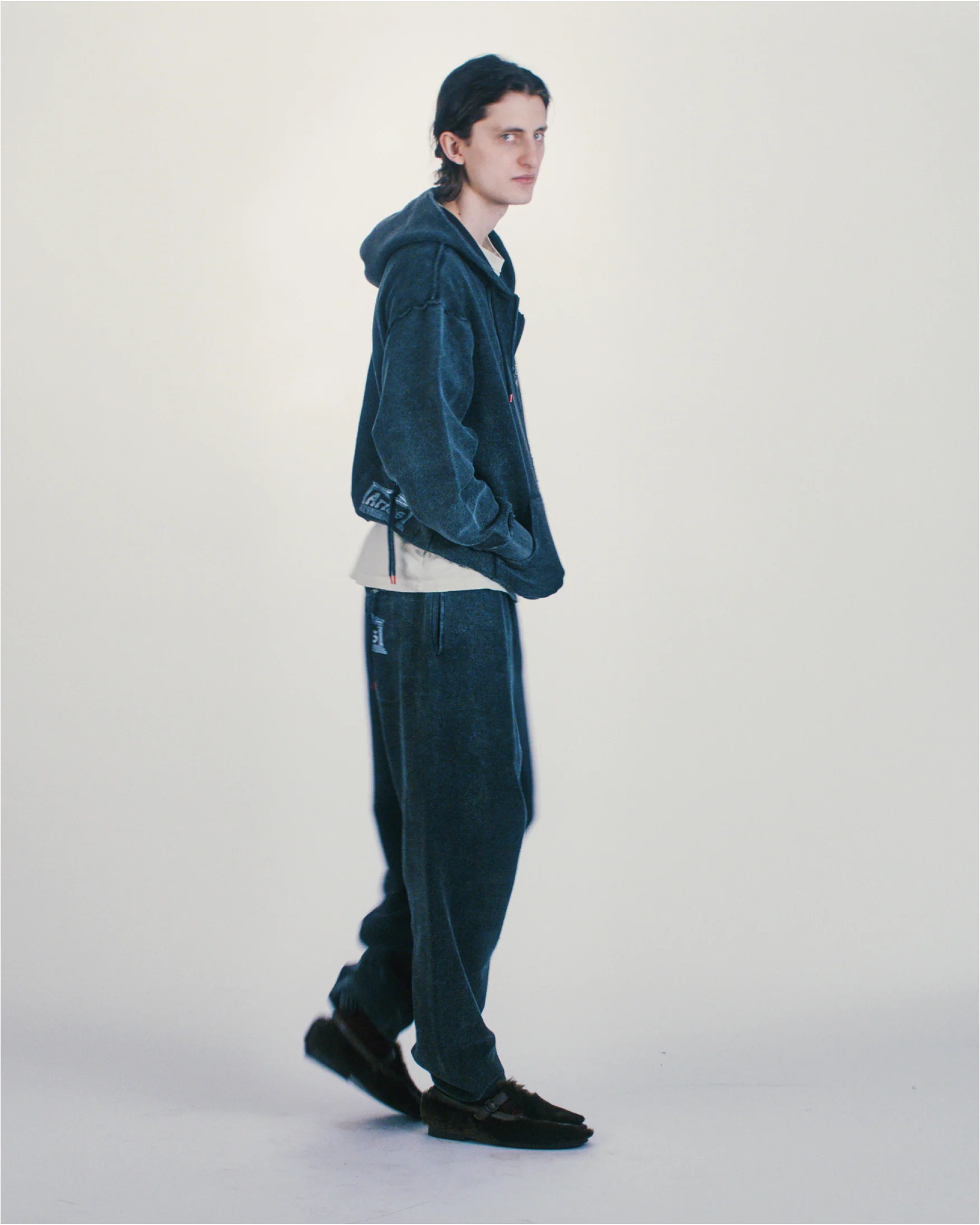 Aged Reverso Temple Zip Through Hoodie - Image 8