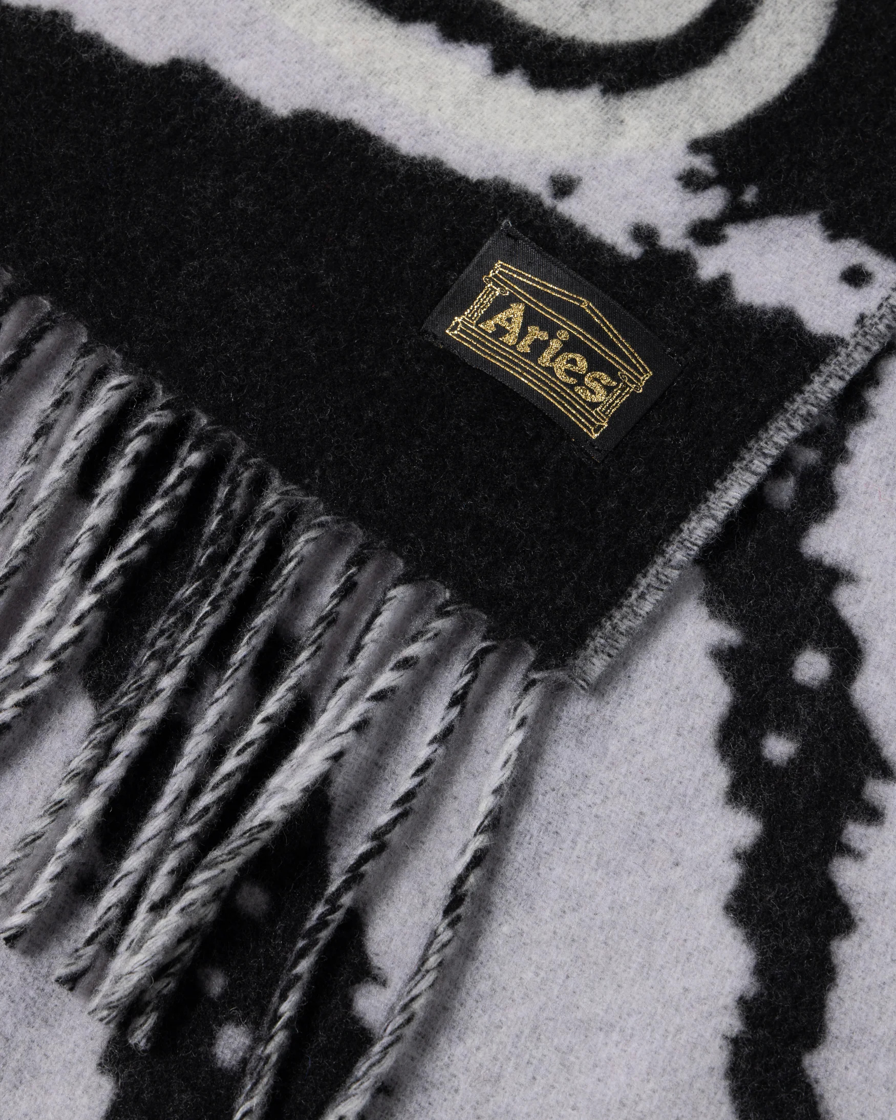 Column Zebra Wool Scarf - Image 4