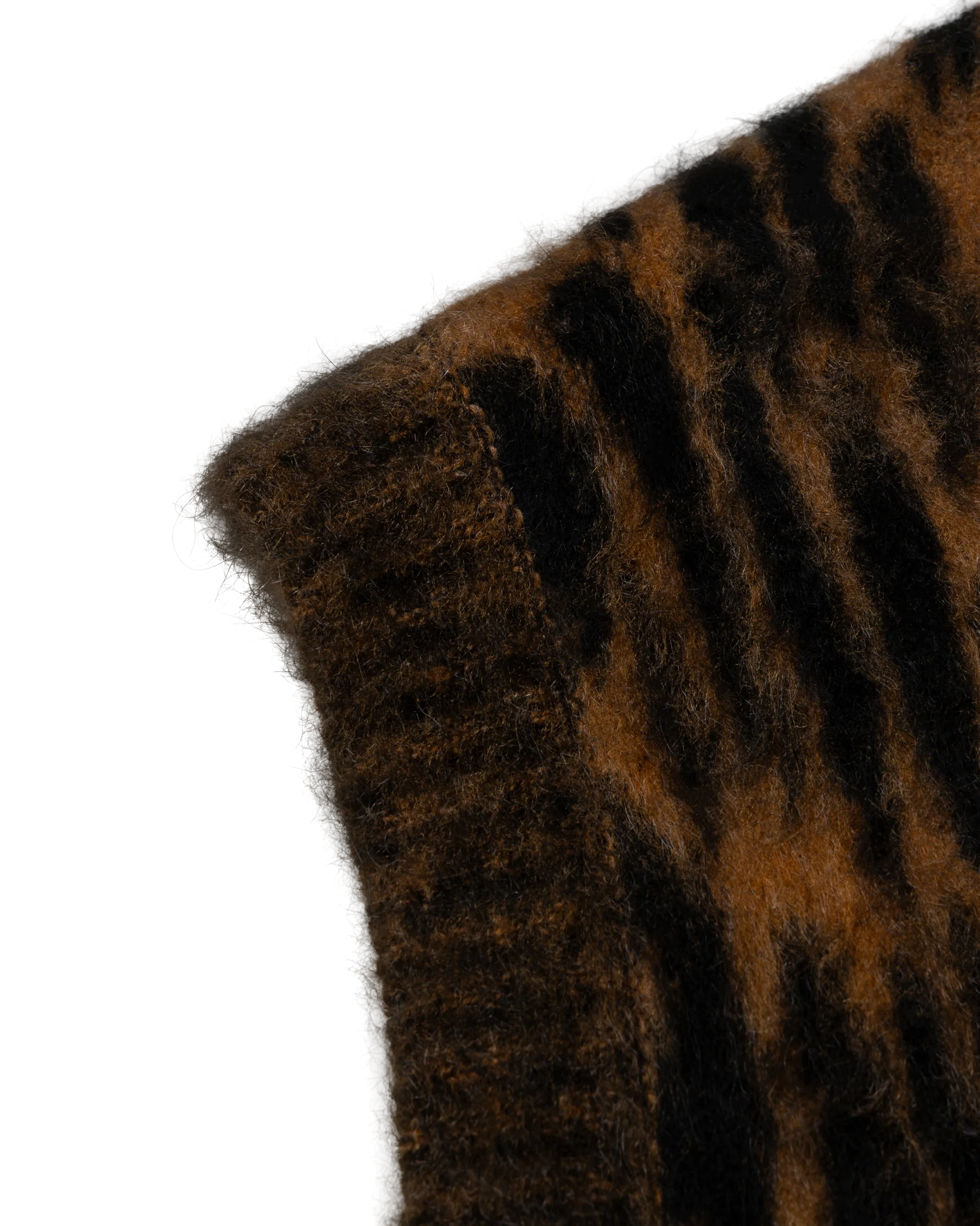 Brushed Leopard Vest - Image 7