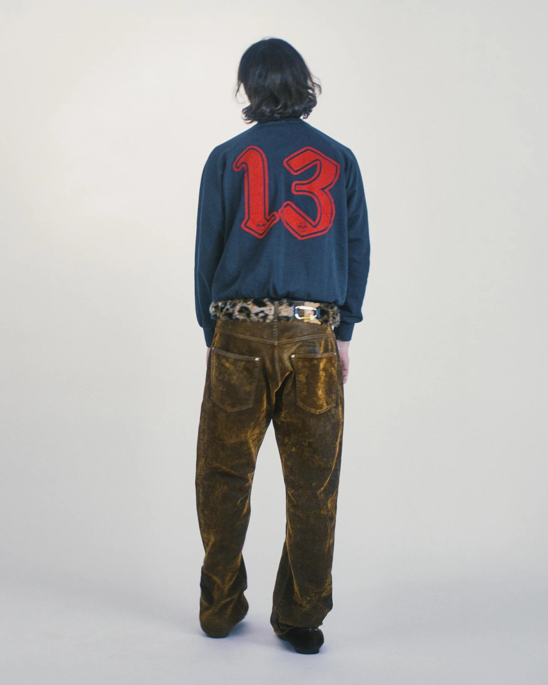 Faded Supportive Finger Raglan Sweat - Image 5