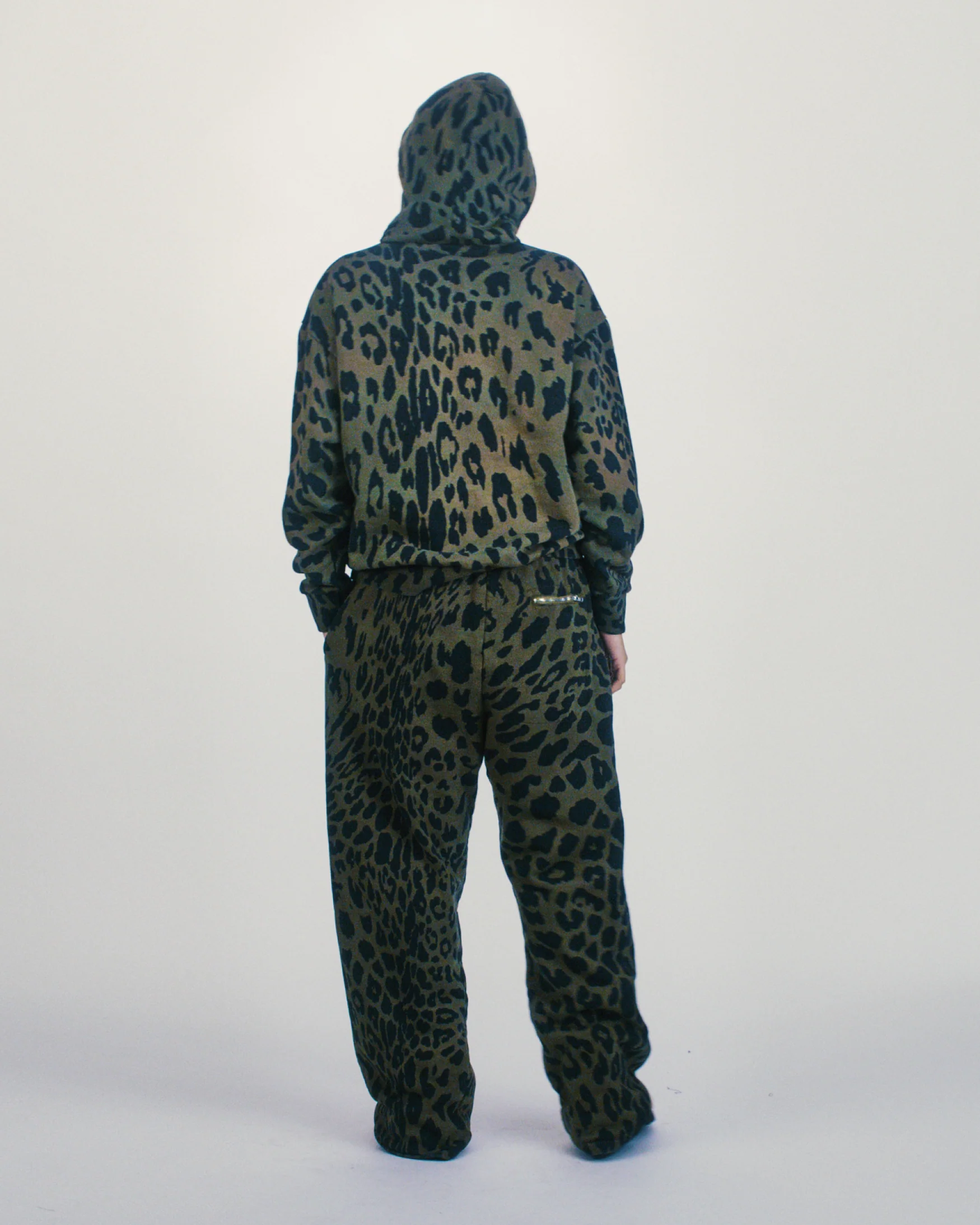 Leopard Tie Dye Straight Sweatpant - Image 12