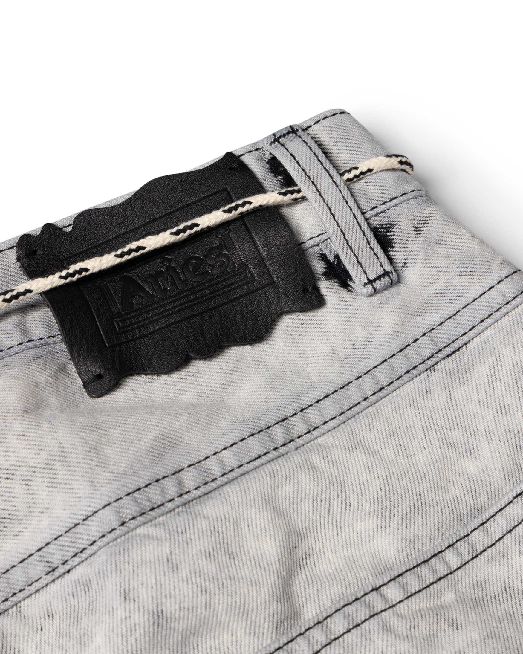 Heavy Acid Wash Batten Jean - Image 4